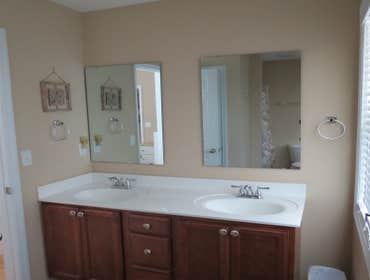 Bath 1 Vanities
