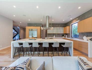 1020 Hermosa House