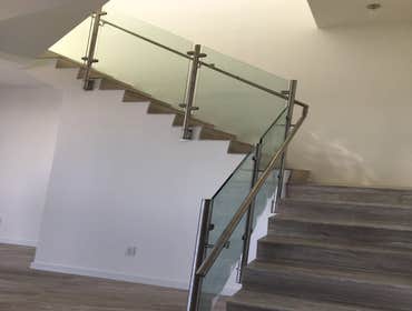 Glass stair railing