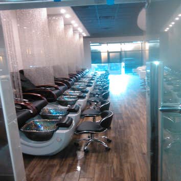 24 pedicure chairs