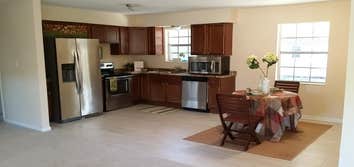 707 Pinecrest Pictures