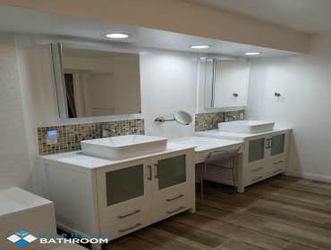 Open Concept Modern Bathroom