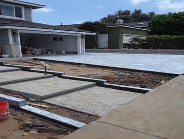 Garco Concrete Pro #6 Driveway, Driveway Approach, Modern Walkway, Concrete Landscape Curbing,