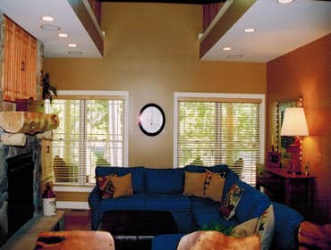 CUSTOM BUILT-INS & CABINETRY