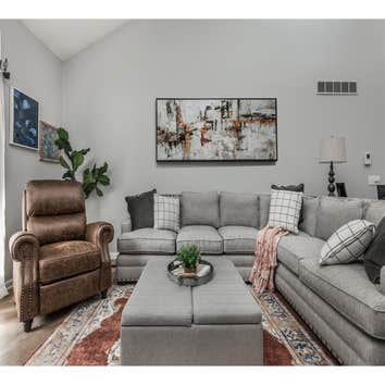 Her Home Design