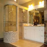 transitional-bathroom