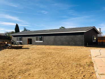 New Guest House New 900 SF Guest House. A.D.U. has 2Bed, 2 Bath, kitchen, Dining, Living, and Laundry.