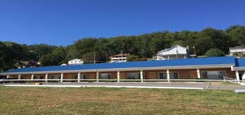 Crislip Motor Lodge