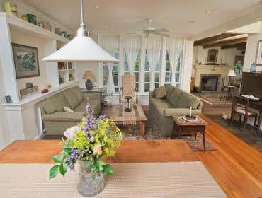Family Room, Den & Office