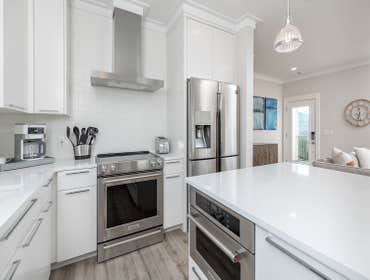 BEACH HOUSE [reno]