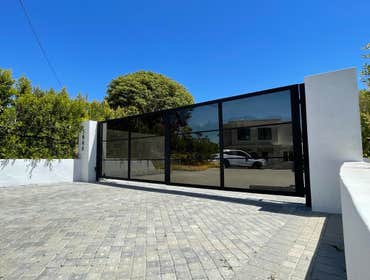 Photos by Modern La Construction #1