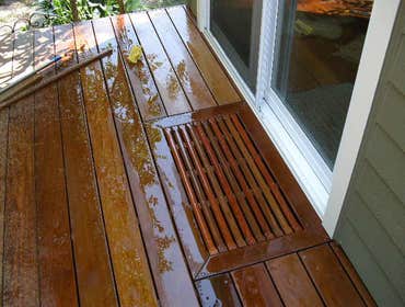 Cut in IPE floor mat