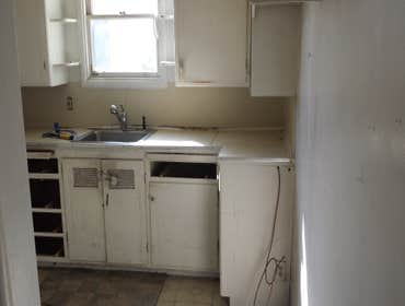 Kitchen 2 - Before