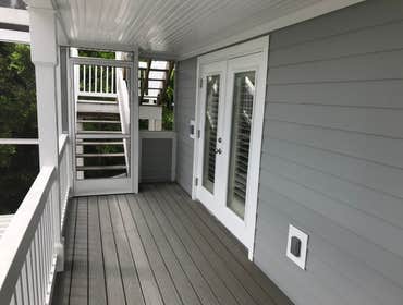 Spinnaker siding 2nd storage deck