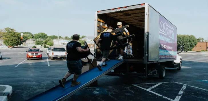Out & in Moving LLC
