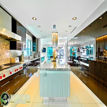 Photos by The Builder Brothers #1