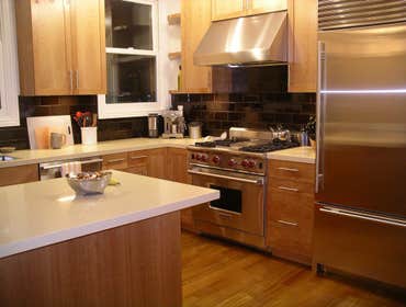 Huggy Bear Kitchens