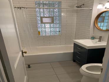 Bathroom Remodeling in Pilsen