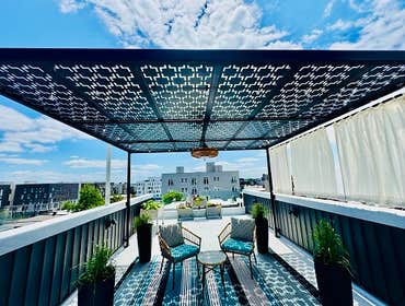 Photos by Rowhouse Growhouse #1