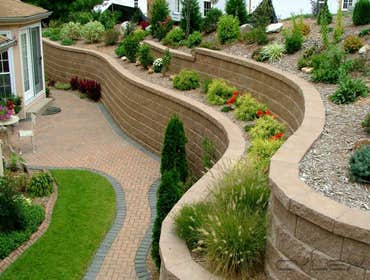 Renovation remodeling – Valley Village Proper arrangement of the roof of the house provides an airtight coating, prevents leaks, and also protects the 