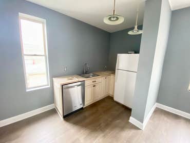 Photos by 4706 N Malden LLC #1