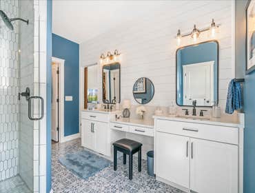 Photos by Lavish Builders LLC #1 Modern Farmhouse/Ranch