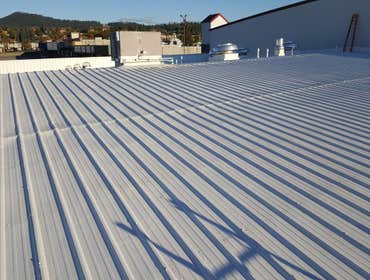 Fluid Applied Roofing Why replace your roof, when you can restore it?
Fluid applied roofing systems are seamless, fully-adhered, sustainable, warra