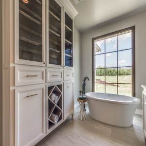 3108 - Master Tub