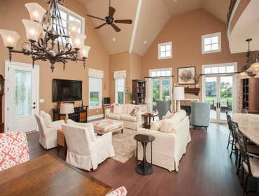 Family Room, Den & Office