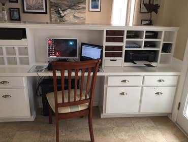 Built in custom computer desk w/drawer glides