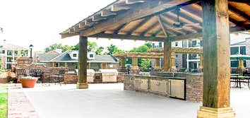COATES BLUFF APARTMENTS Location: Shreveport, Louisiana