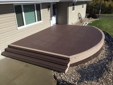 gallery Azek Decking color:
Azek Railing color: White