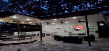 outdoor kitchen