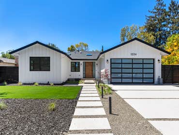 Golden Way, Los Altos, CA Custom-built home with curb appeal and an abundance of light that flows from room to room thanks to the perfectly positioned 