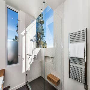 27th Street - Shower