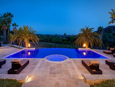 Photo(s) from Distinguished Pools Inc