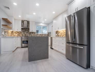 Vista CA Kitchen Remodel When Kim M. decided to remodel her kitchen, she wanted the best quality craftsmanship and materials available. After doing som