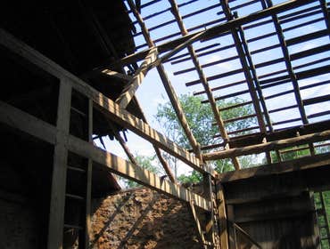 Project photos from David Degezelle Barn roof reconstruction of a 300+ year old barn in Chester County Pennsylvania. Rafters were replaced with trees 