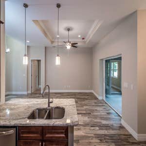 Laurel Oak The Laurel Oak is 1912 sq ft under air and features 2 en-suites. The third bath accesses the pool for a convenient pool bath. The...