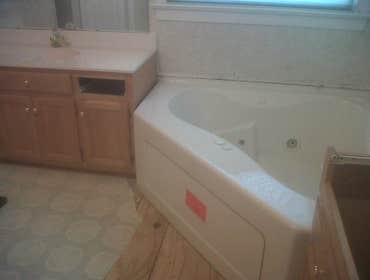 New fiber glass tub