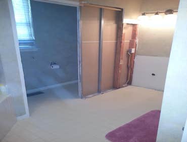 DEMO WALL & MOVE VANITY
