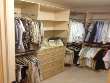 CLOSETS
