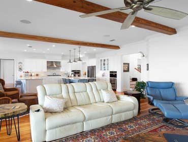Bells River Residence Nestled in the serene Waterman’s Bluff in Yulee, FL, this exquisite home offers 3,046 sq ft of living space, expanding to a total