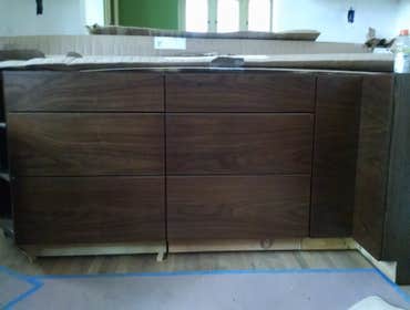 Horizontal Walnut Wood Grain