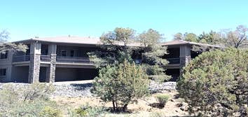 The 4 Seasons of Seamless Gutters