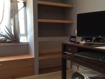 Seate w/storage