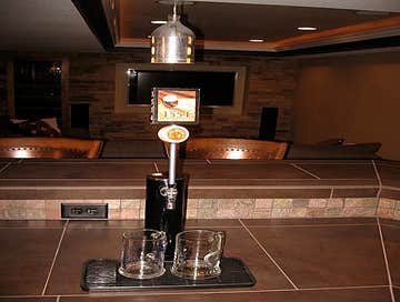 Wet Bars and Kitchens