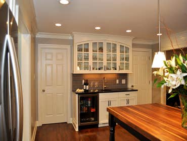 Wet bar