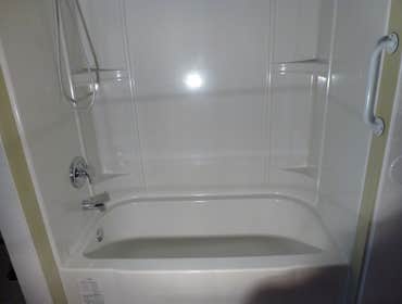 New tub and surround