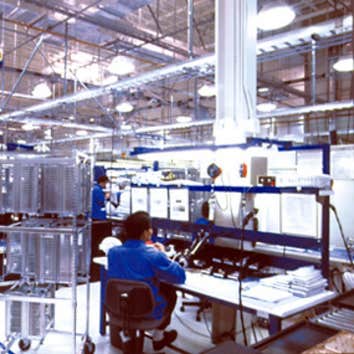 Qualcom Building Project in San Diego Qualcomm acquired a large industrial complex to accommodate much needed manufacturing and lab space for their rap